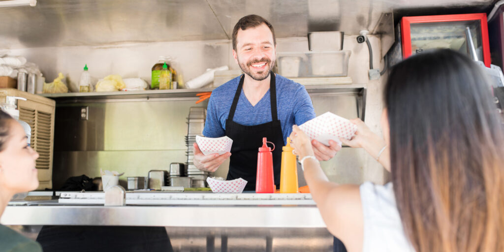 What Buyers Should Expect from the Best Food Truck Builders in the Industry