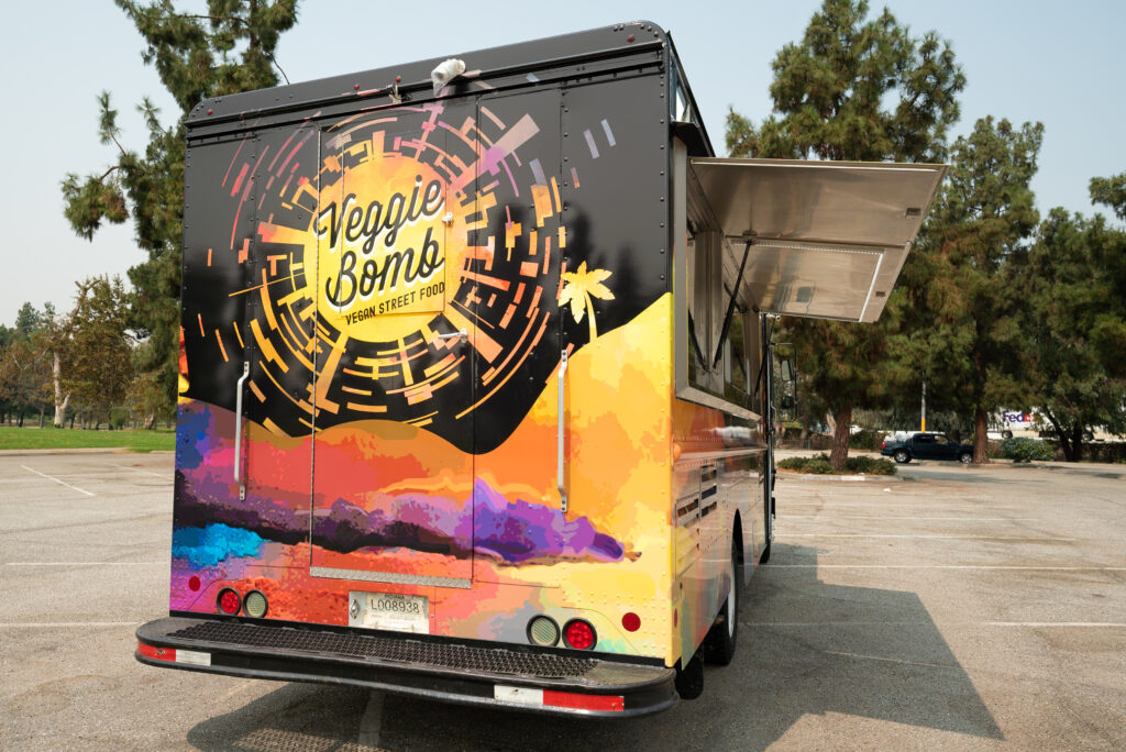 Food Truck Design Tips: Create a Mind-Blowing Vinyl Wrap