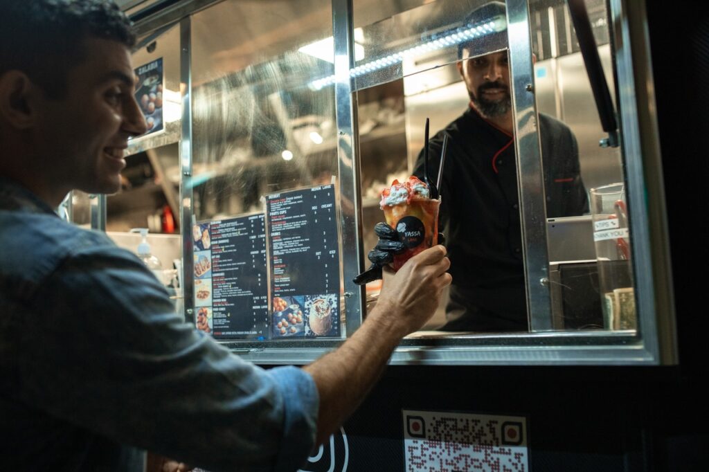 How to Develop a Food Truck Business Plan For Your Restaurant
