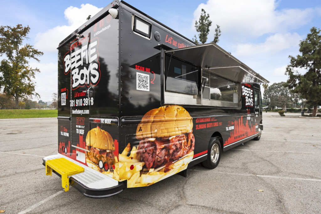 5 Considerations for Choosing the Best Food Truck Builder