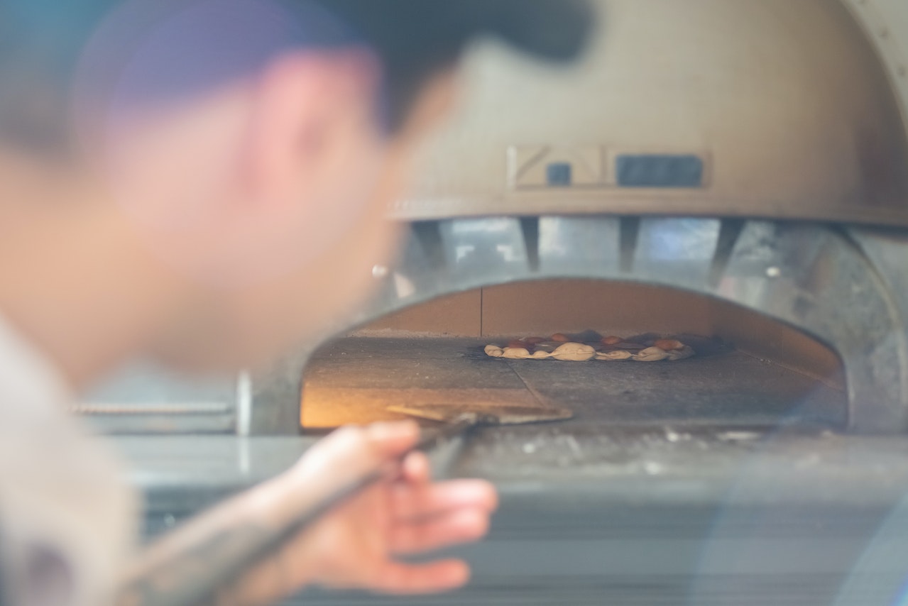 Choosing The Right Food Truck Pizza Oven