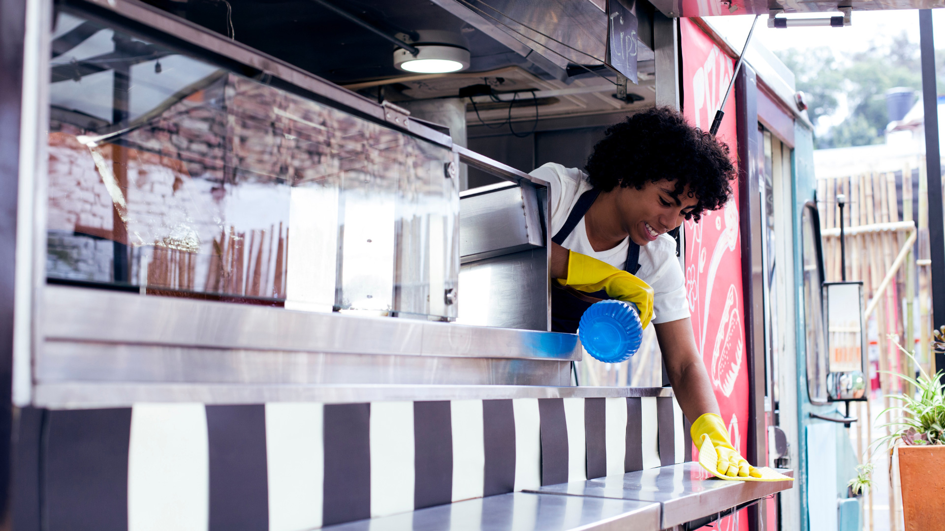 The Complete Food Truck Cleaning Guide