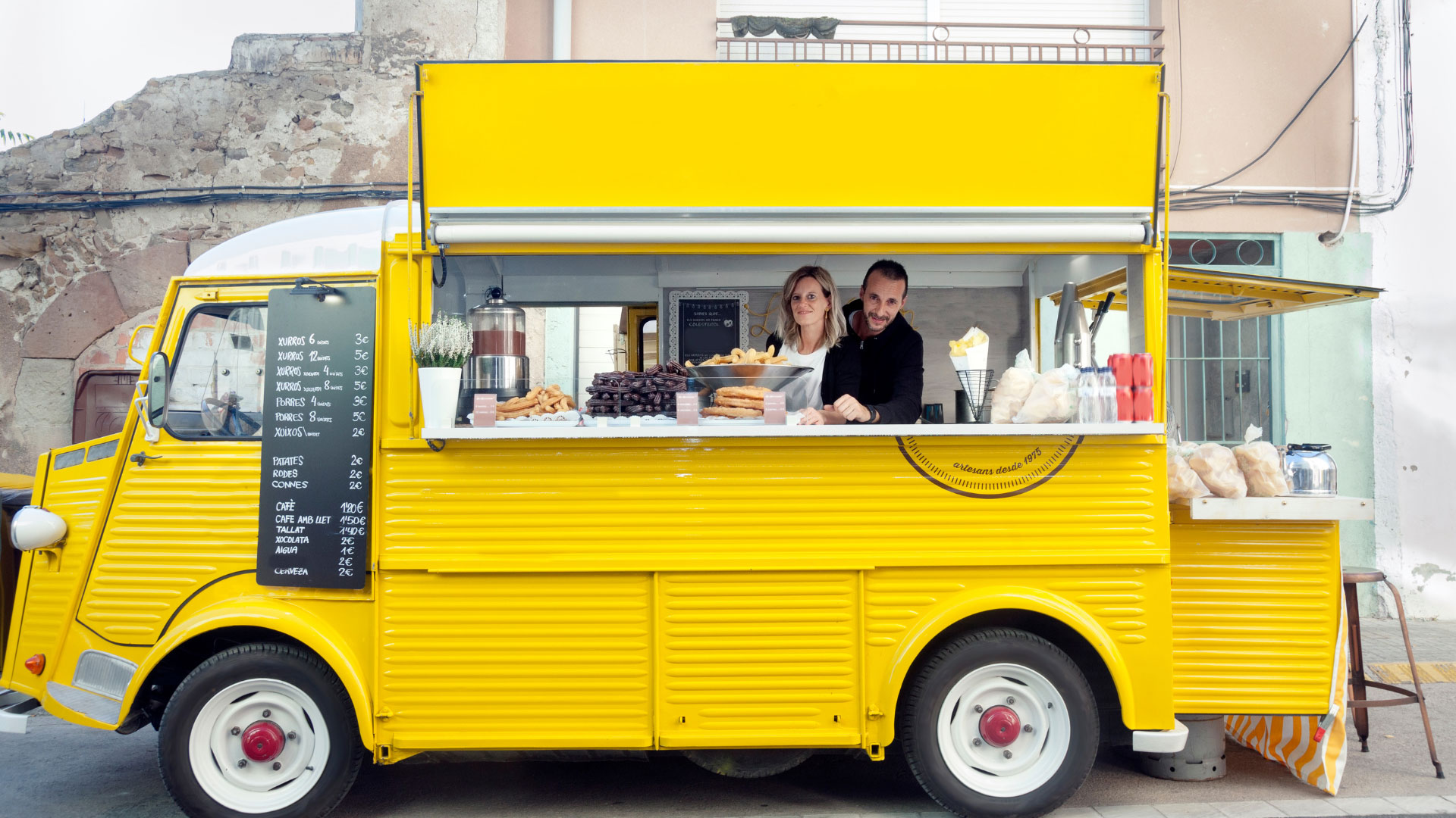 How to Build the Ultimate Custom Food Truck